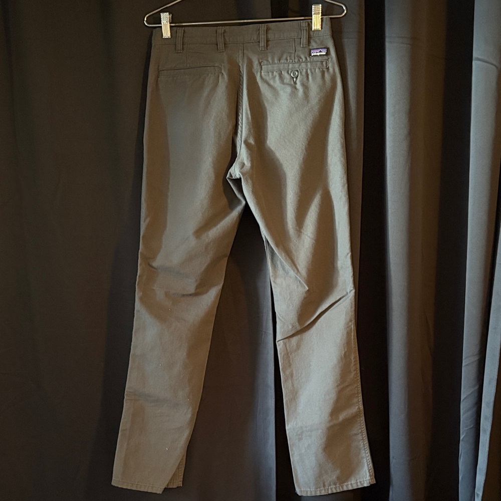 Patagonia Men's Gray Chinos - Picture 8 of 13